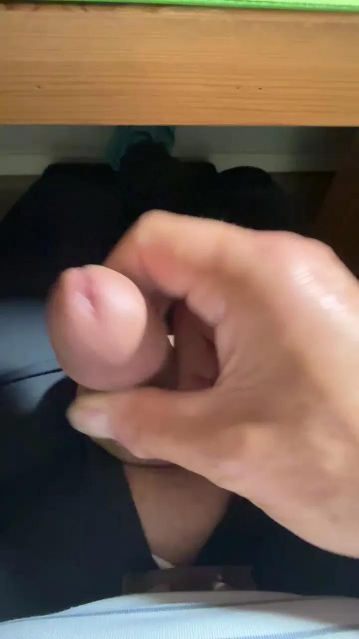 Offline moinmoin60 on Cam4