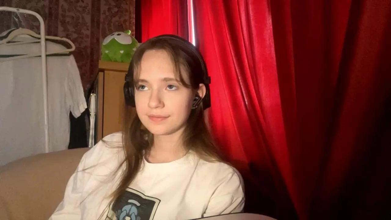 Offline MyrtisMcclard on Cam4