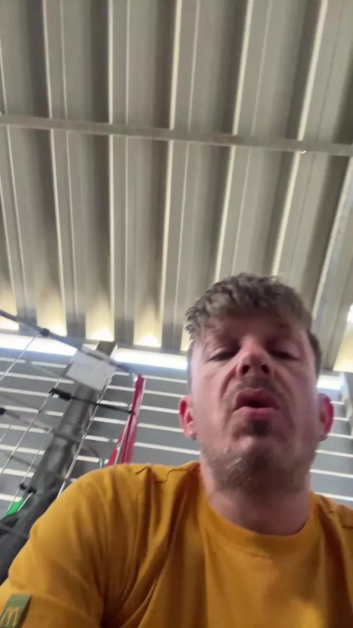 Offline Mysticboy on Cam4