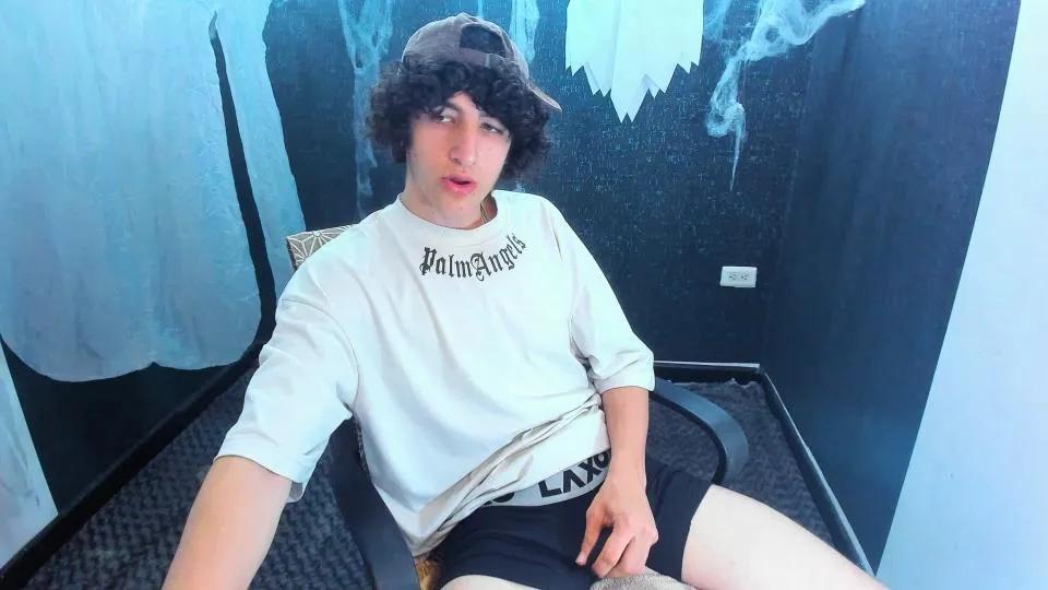 Cam4 Noah_Sokolov is Freechat Noah_Sokolov —  #masturbation #cute #ass #feet #armpits #milk #C2C
