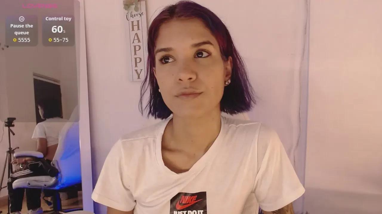 Offline orianaasaenz on Cam4