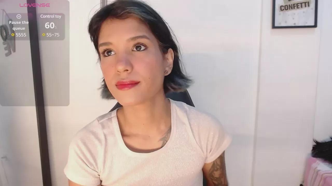 Offline orianaasaenz on Cam4