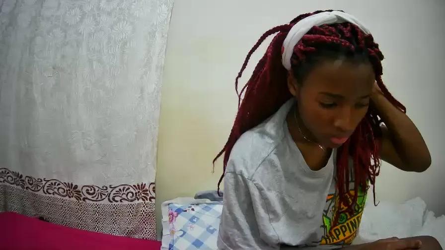 Offline petitetasha on Cam4