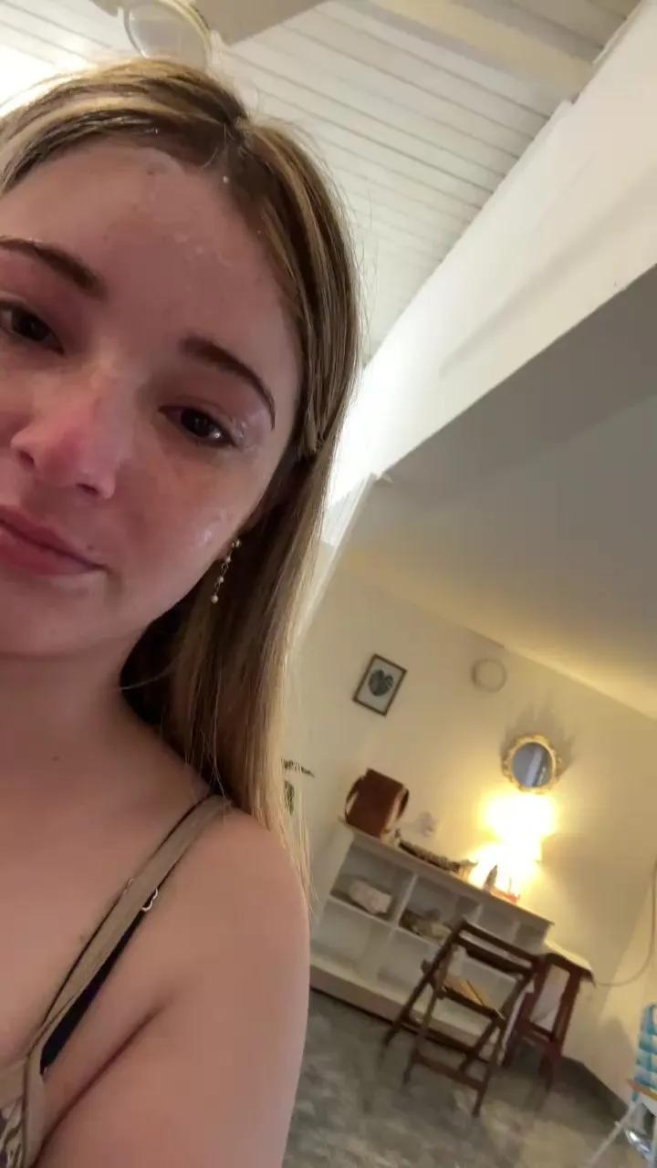 Cam4 Pilita22 is Freechat Pilita22 — Freechat on Cam4