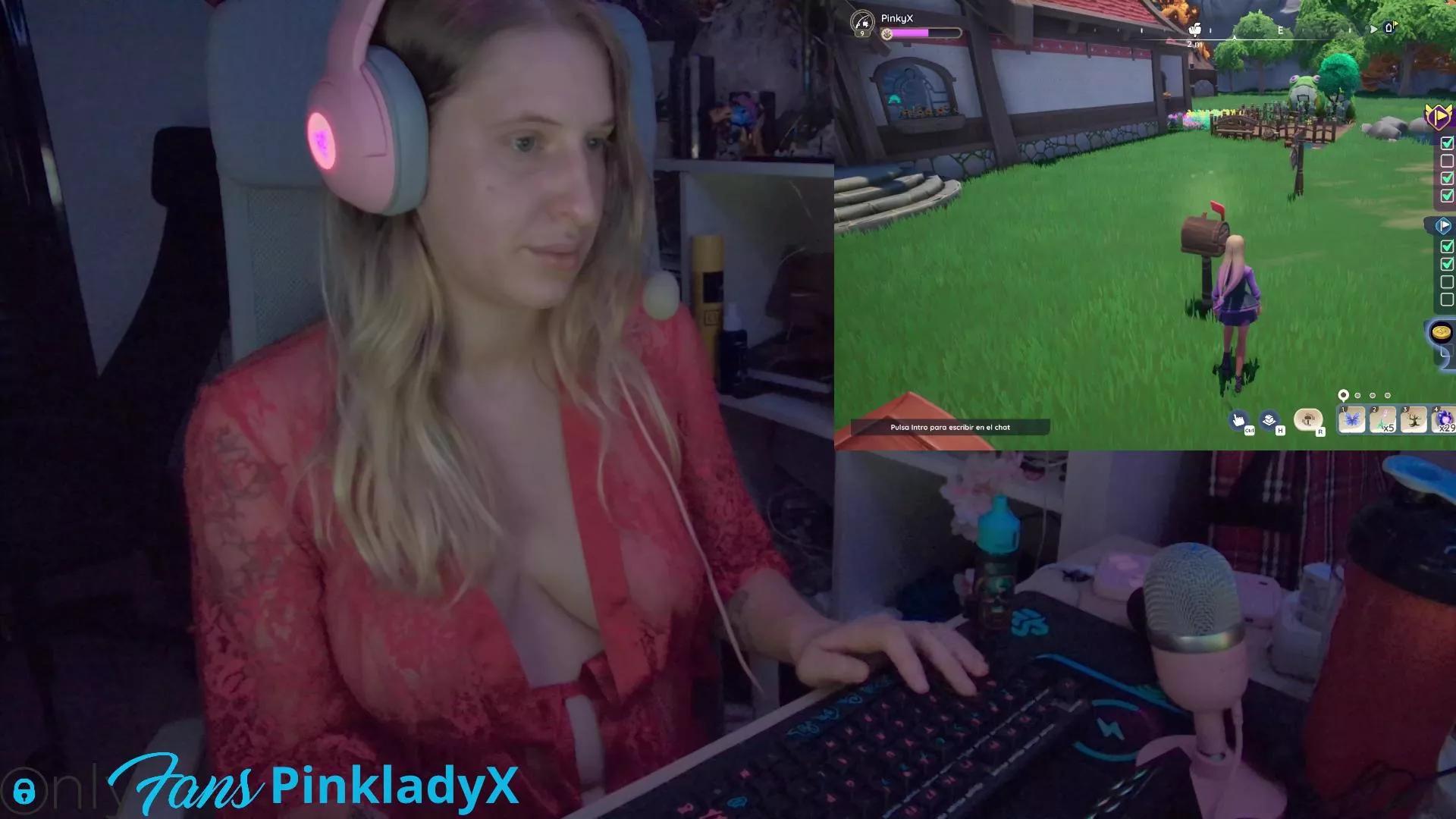 Offline pinkladyx2 on Cam4