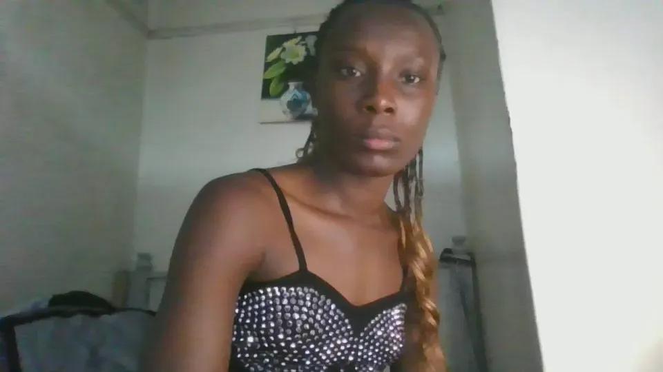 Offline Preciousfay on Cam4