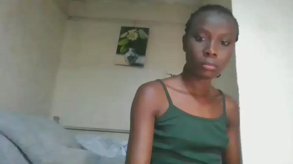 Offline Preciousfay on Cam4