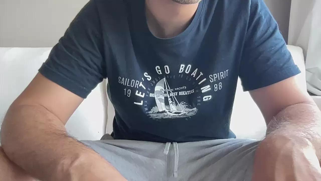 Offline ragazzoxxl on Cam4