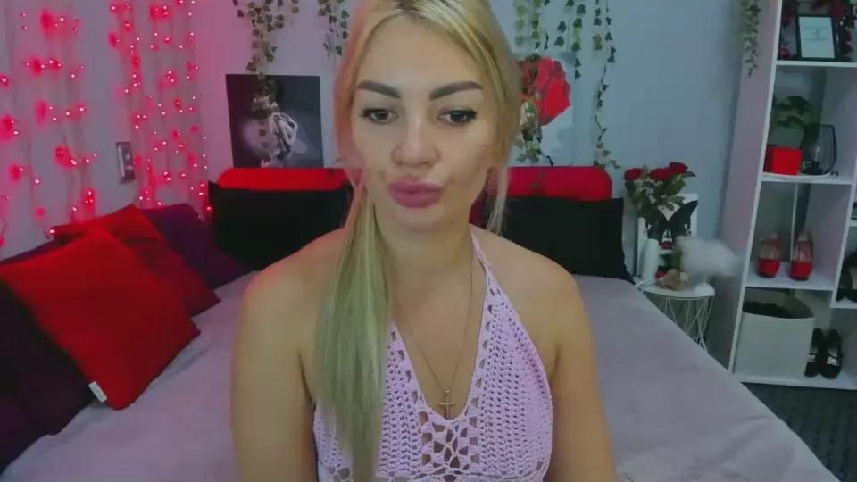 Offline RileyBellucci on Cam4