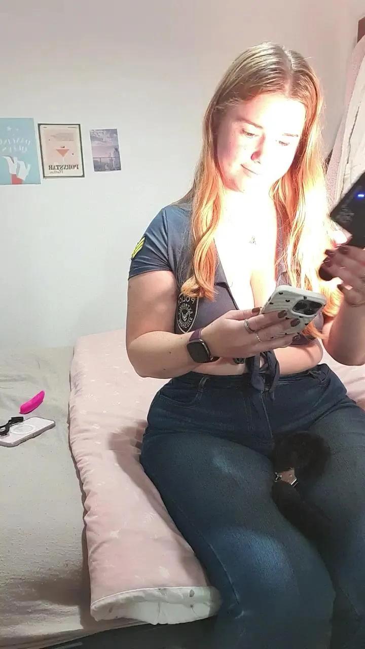 Cam4 rosydee_nonnude is Freechat rosydee_nonnude — #cute #ass #feet #C2C #masturbation #armpits