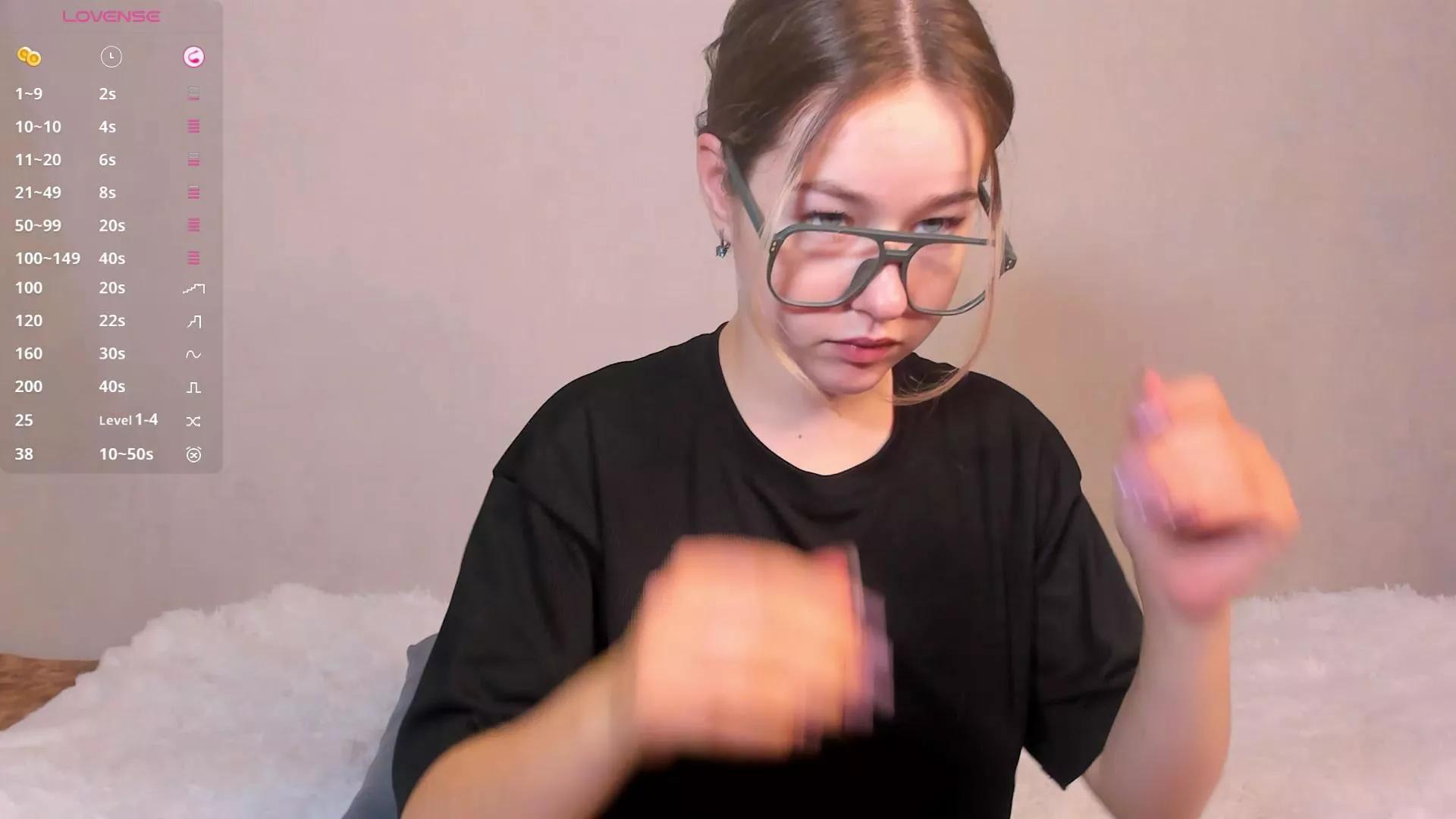 Offline RowenaBrenton on Cam4