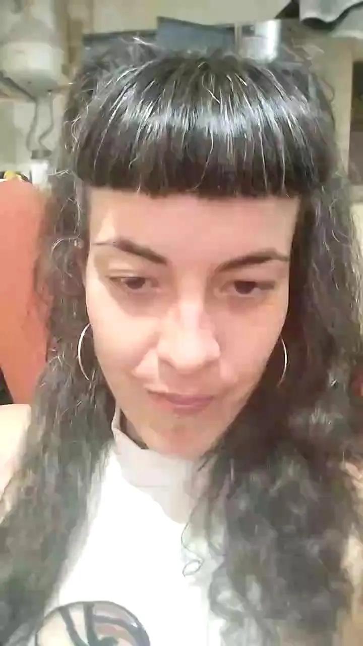 Offline saldfnuik on Cam4