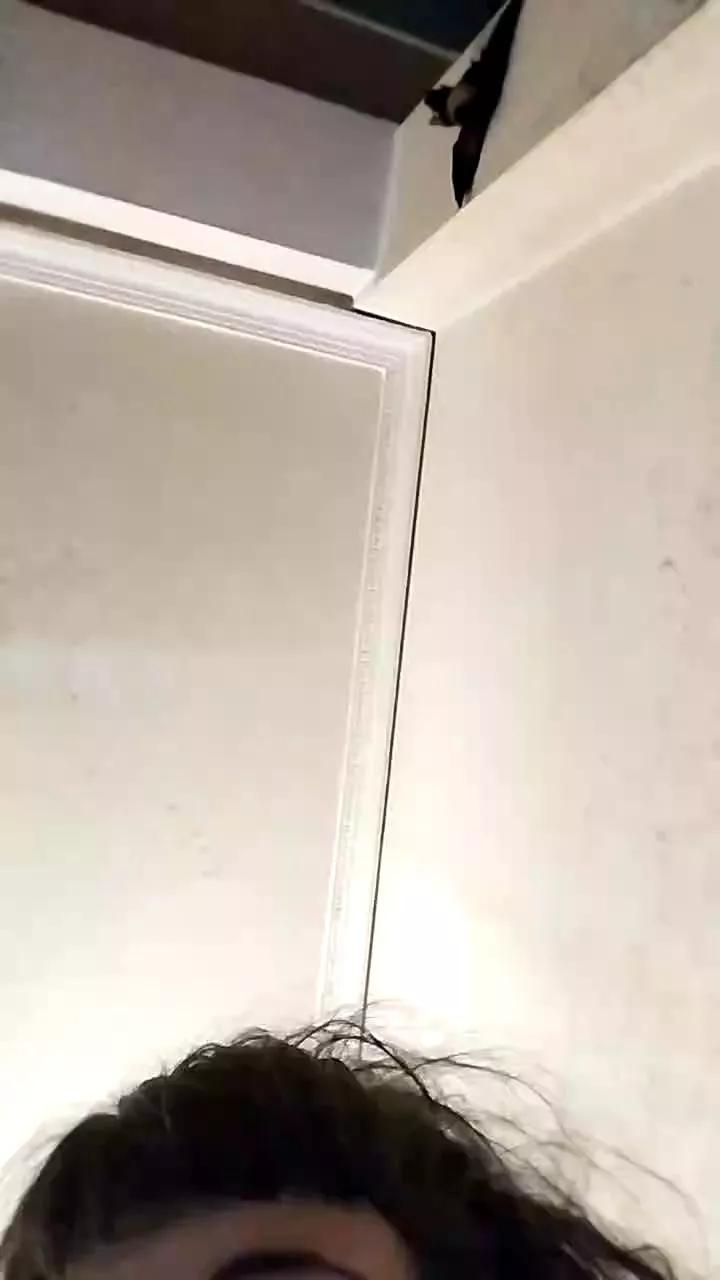 Offline saldfnuik on Cam4