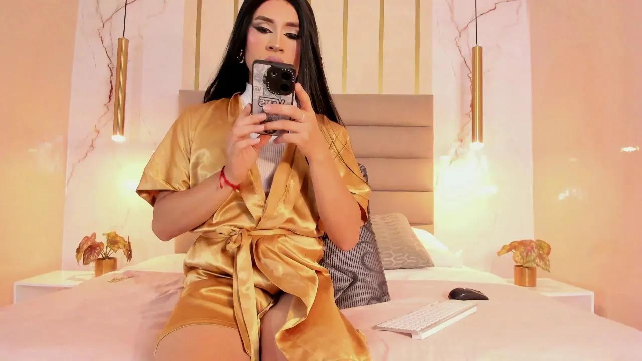 Offline Scarleett_22 on Cam4