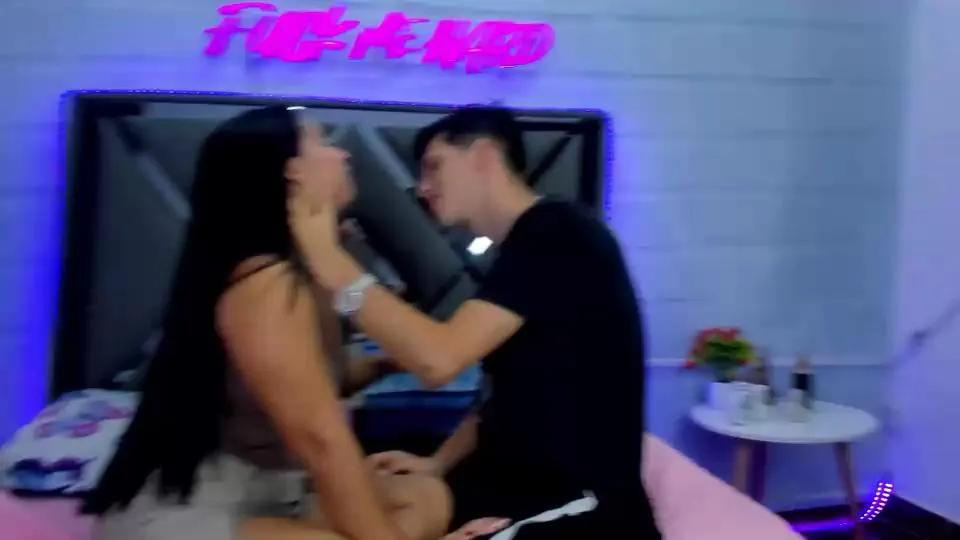 Offline SECRET_ROOM_ on Cam4