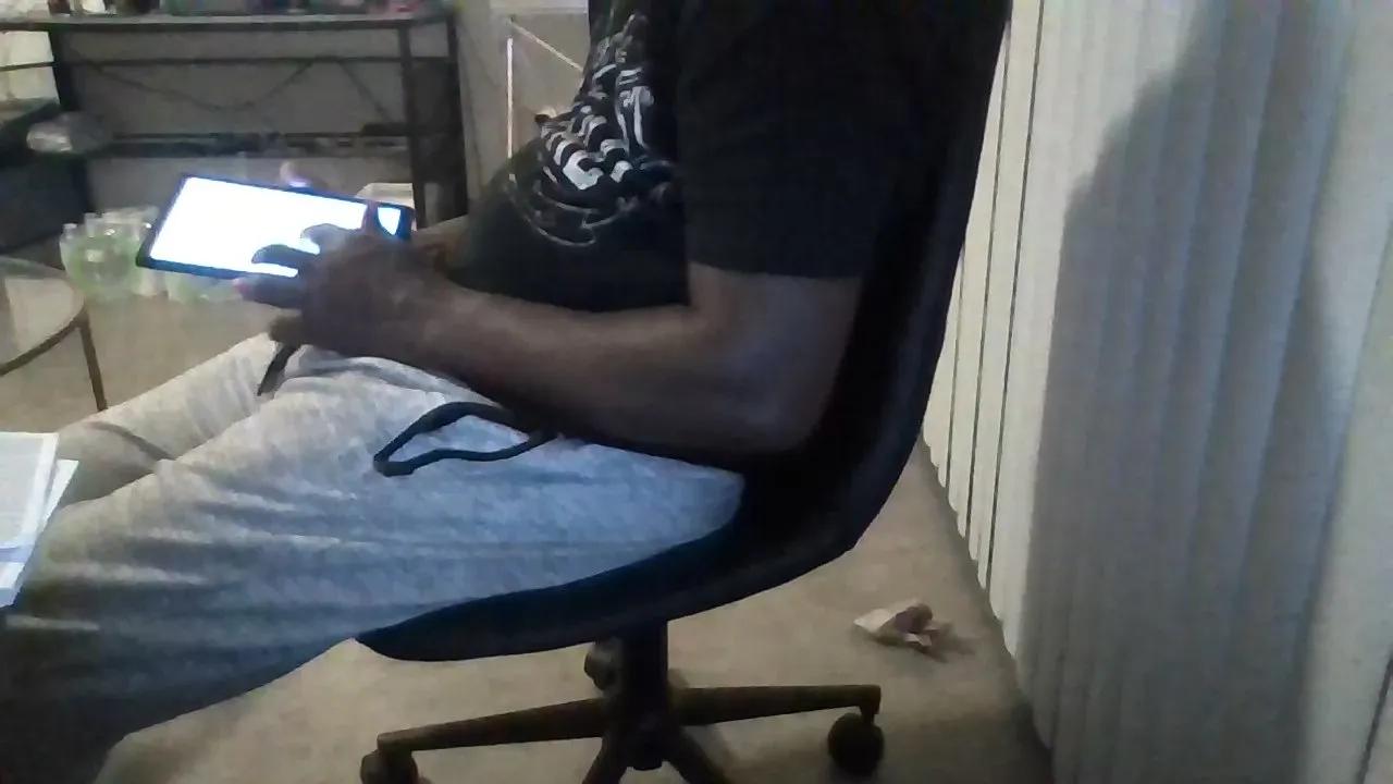 Offline Silkworm_Piper on Cam4