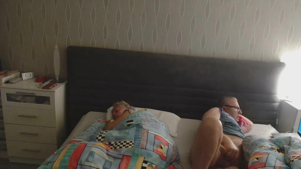 Offline skytourmz_xxx on Cam4