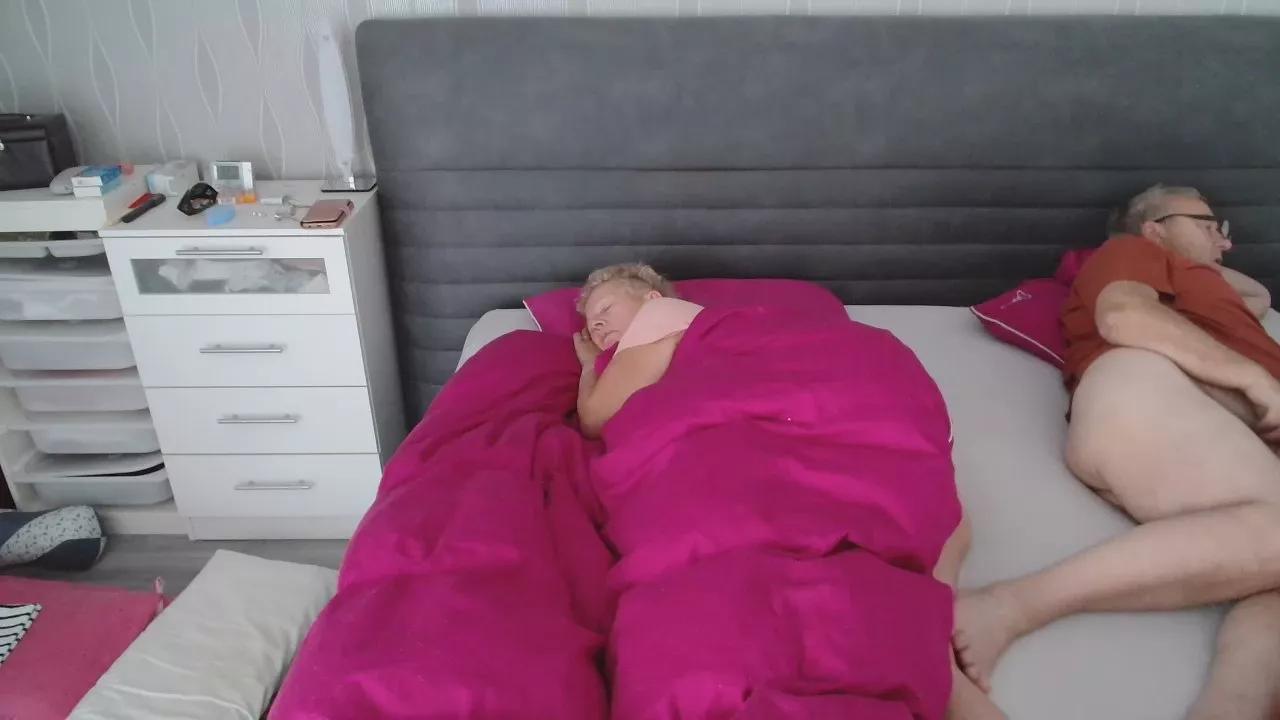 Offline skytourmz_xxx on Cam4