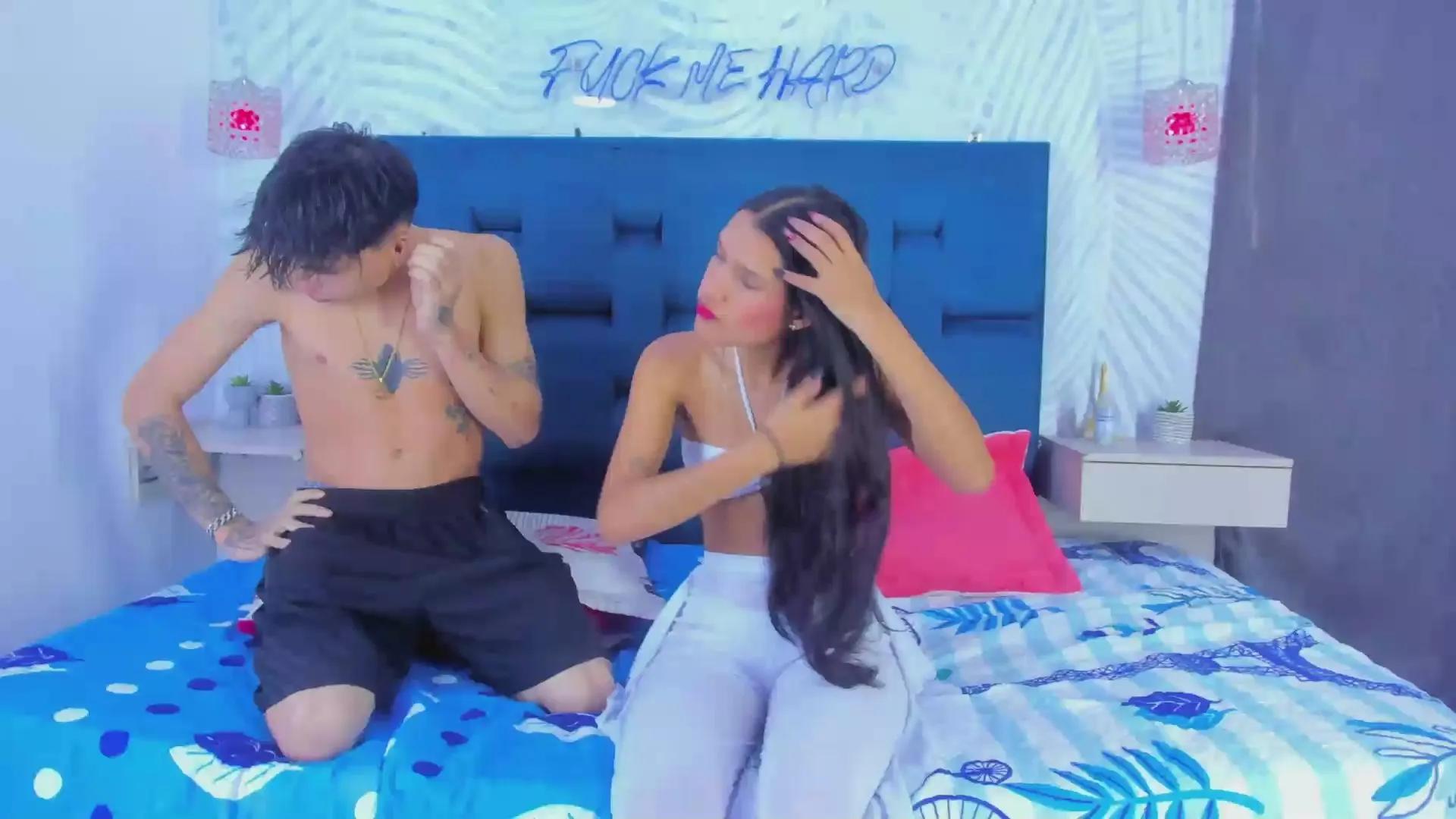 Offline spicy_Pair on Cam4