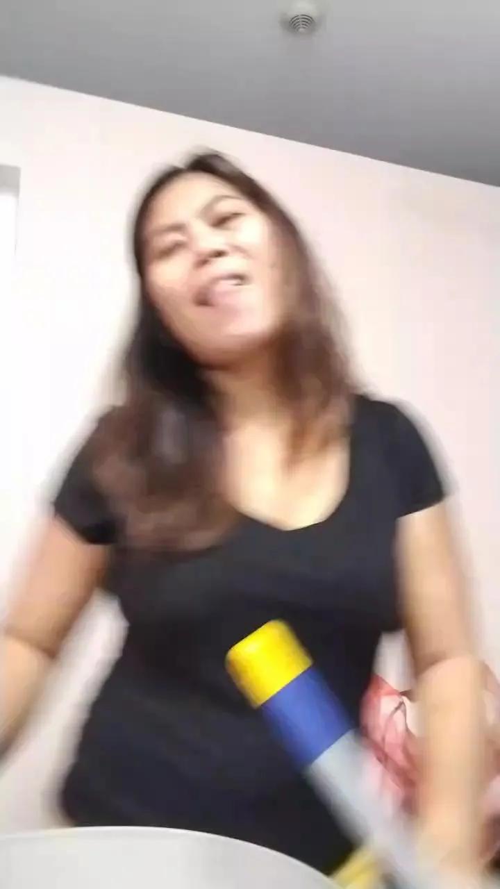 Offline StarLadyxxx on Cam4