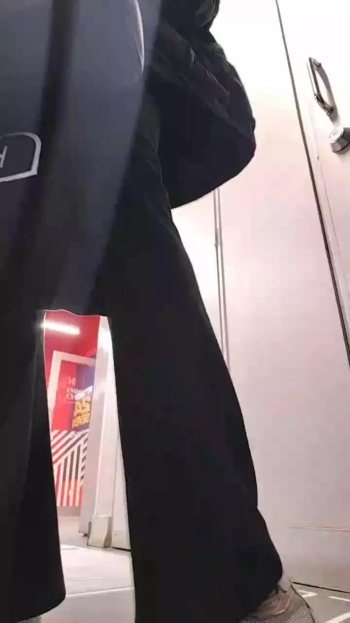 Offline sweet_scarlett_ on Cam4