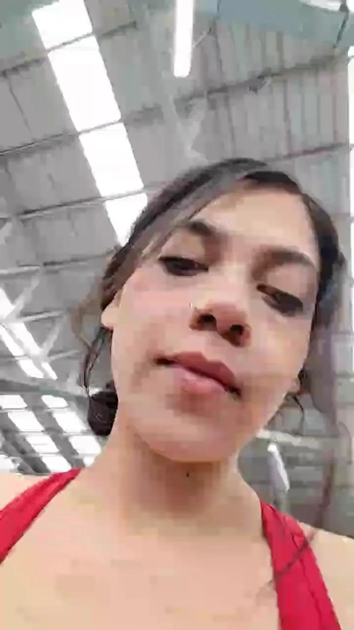 Offline sweet_scarlett_ on Cam4