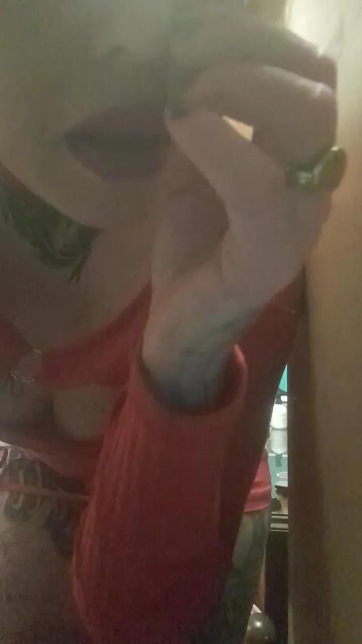 Offline taa2025_xxx on Cam4