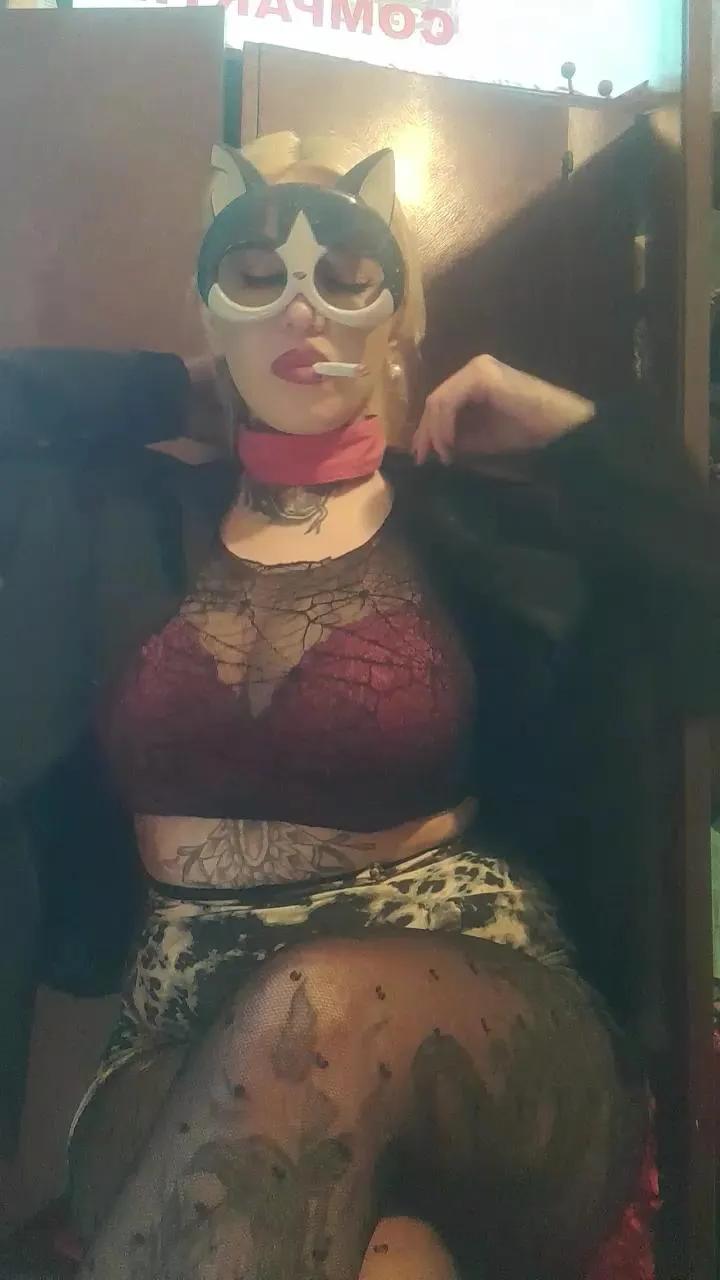 Offline taa2025_xxx on Cam4