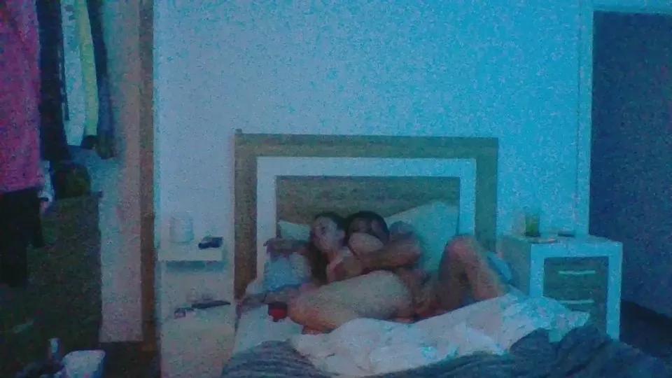 Offline Tamara093 on Cam4