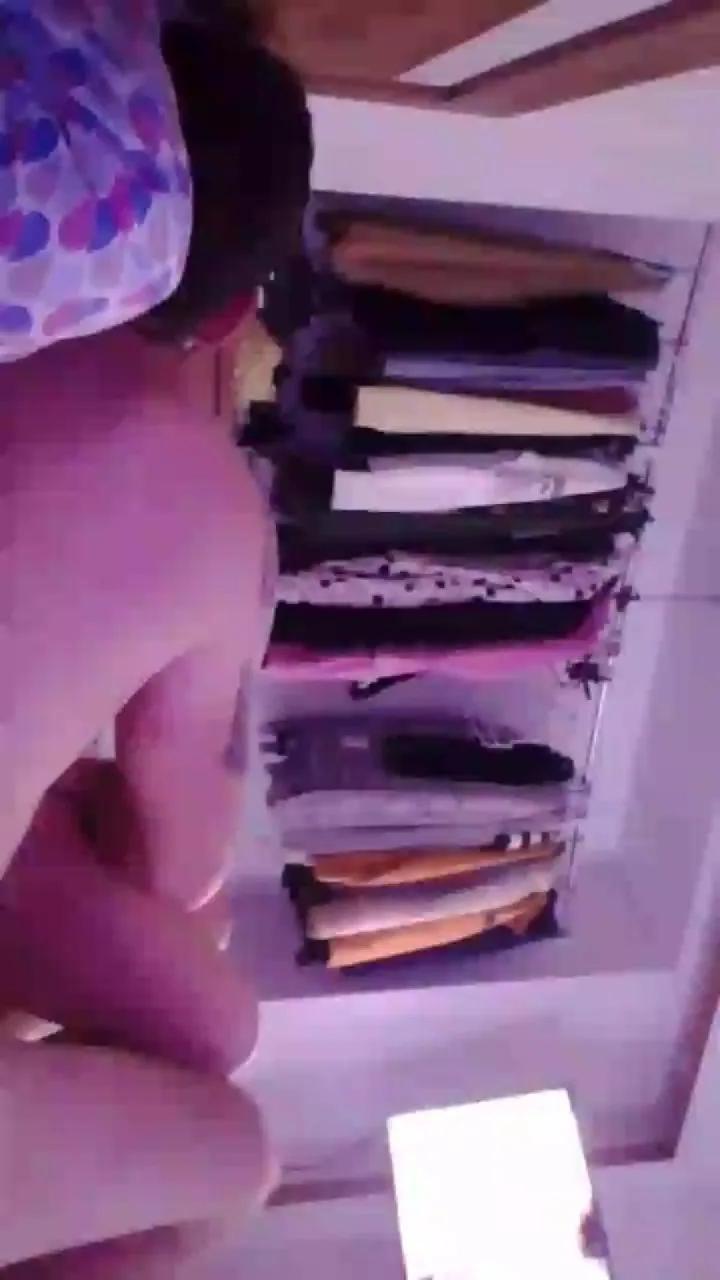 Offline Tamara093 on Cam4