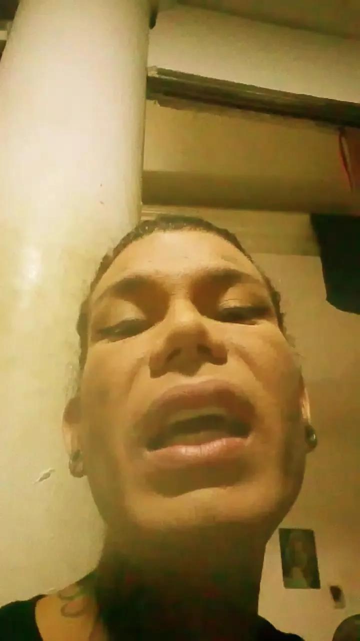 Offline Texas_Presleyts on Cam4