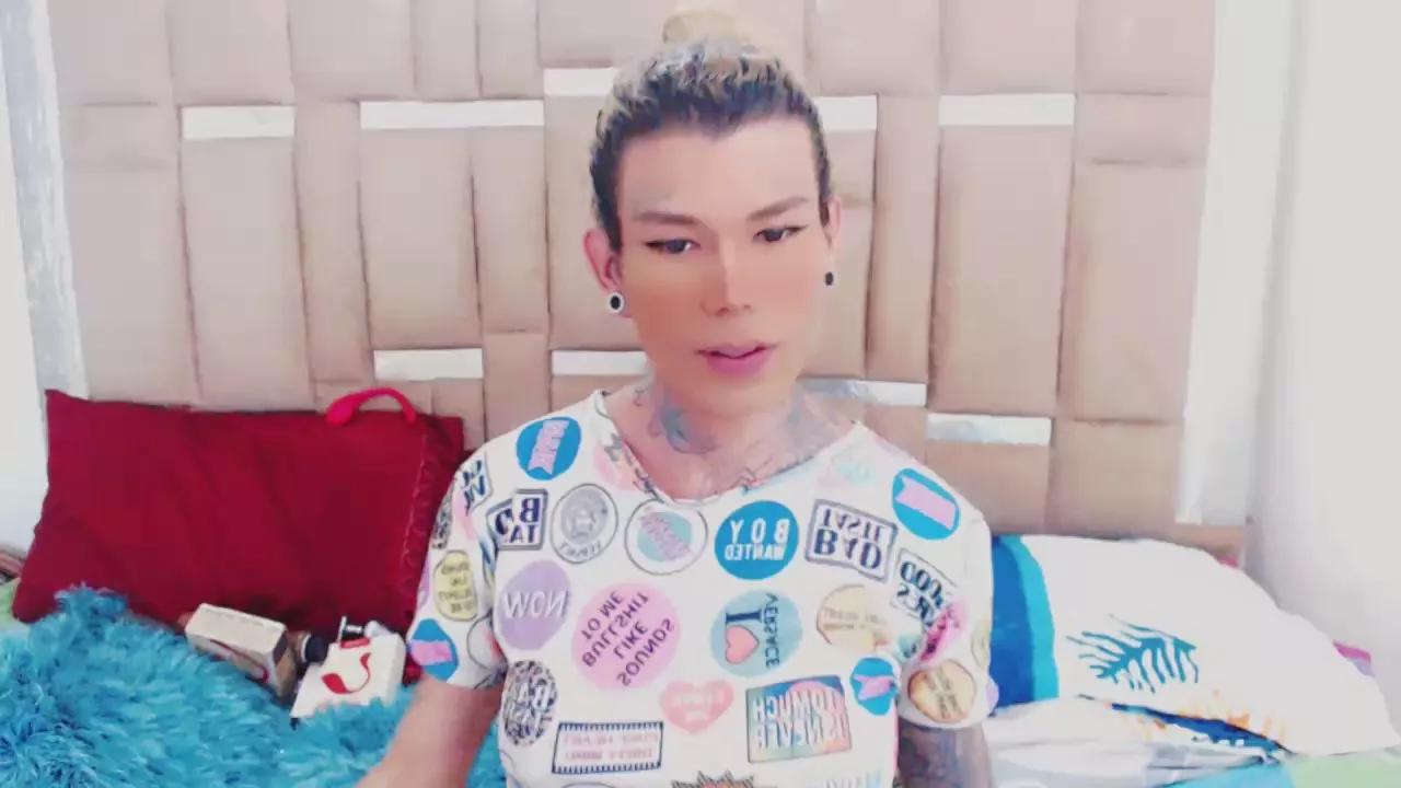 Offline Texas_Presleyts on Cam4