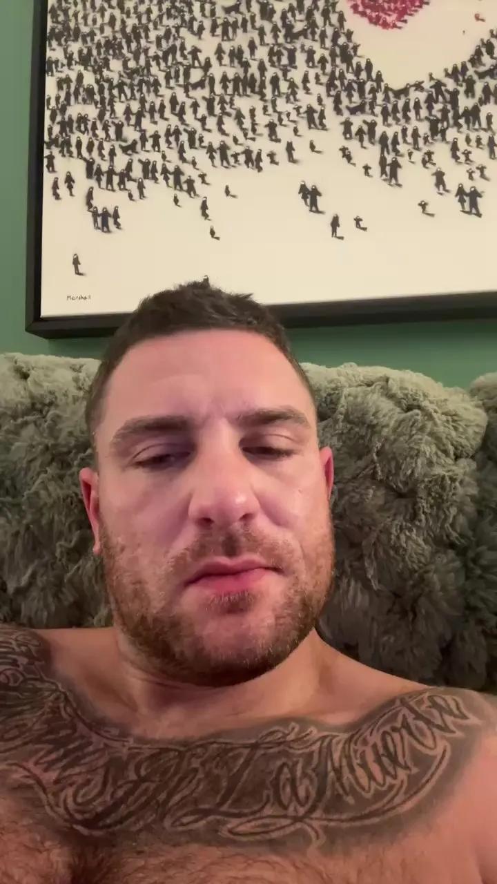 Offline TWOPEESINAPOD on Cam4