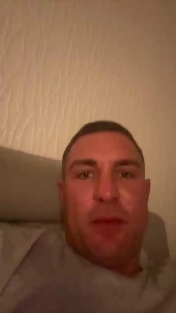 Offline TWOPEESINAPOD on Cam4