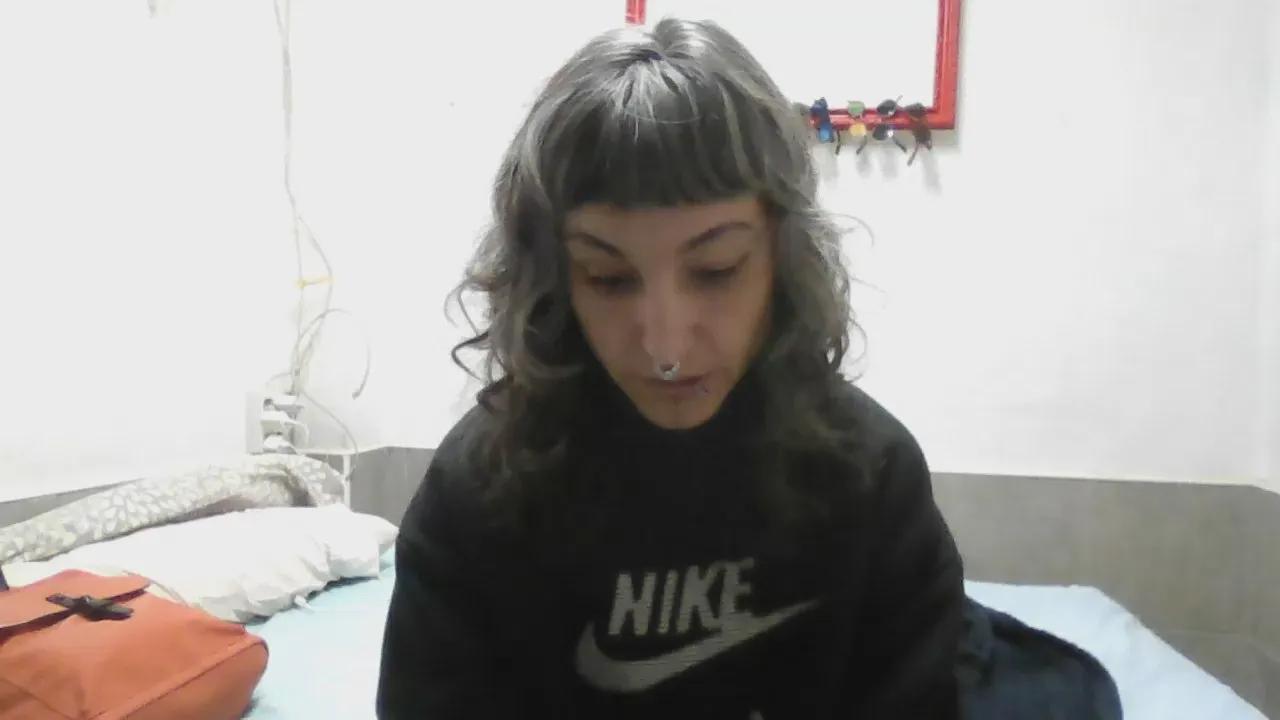 Offline UrValkyrie on Cam4