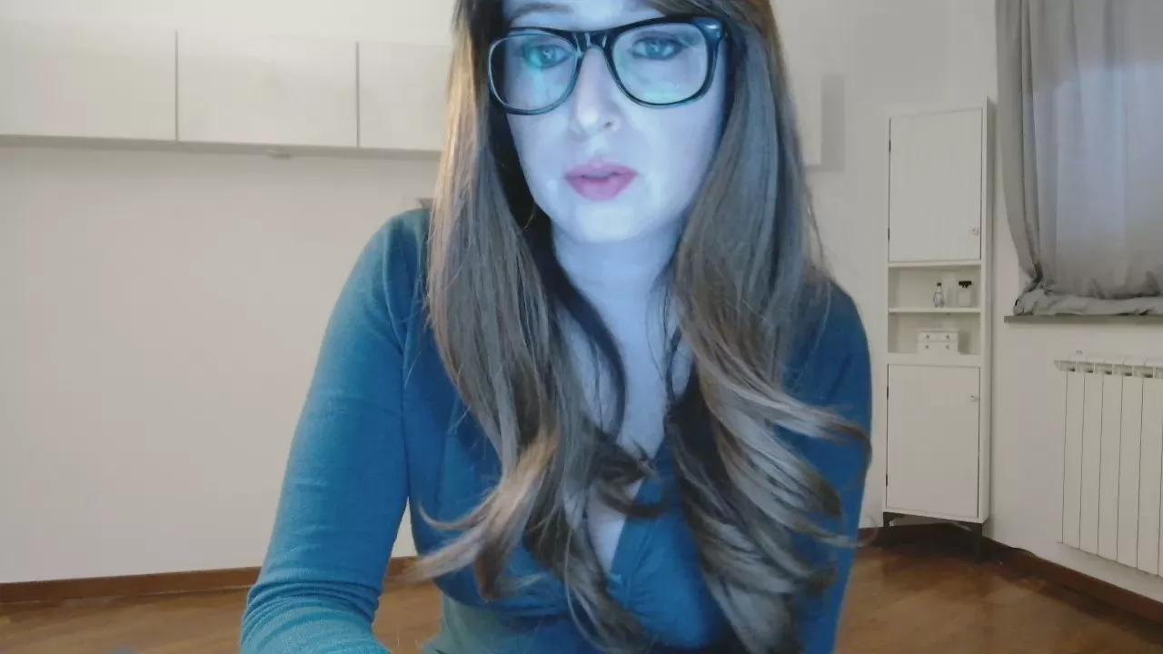 Offline Valeria_Italia on Cam4