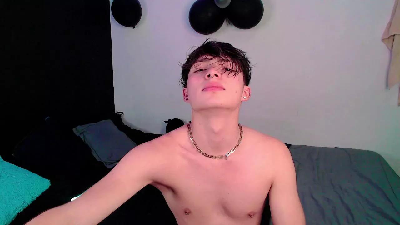 Offline venezuelanguys on Cam4