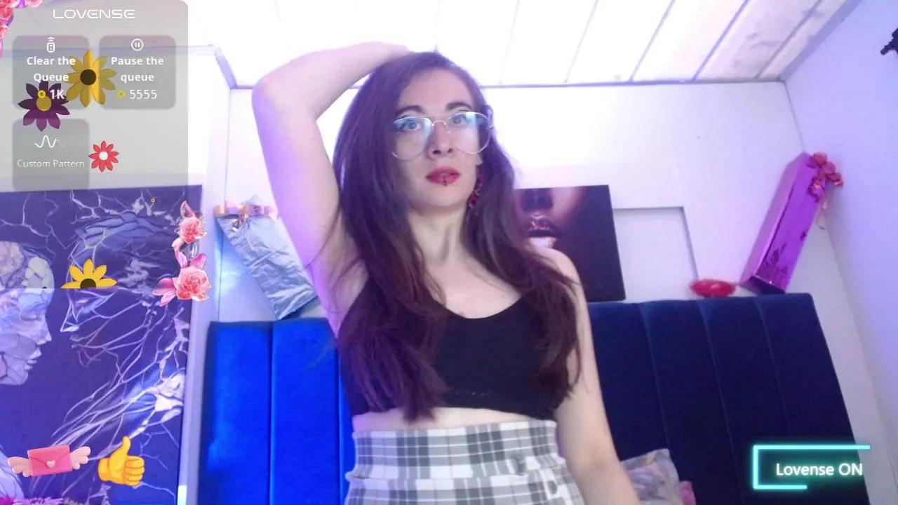 Offline Violet_wish on Cam4