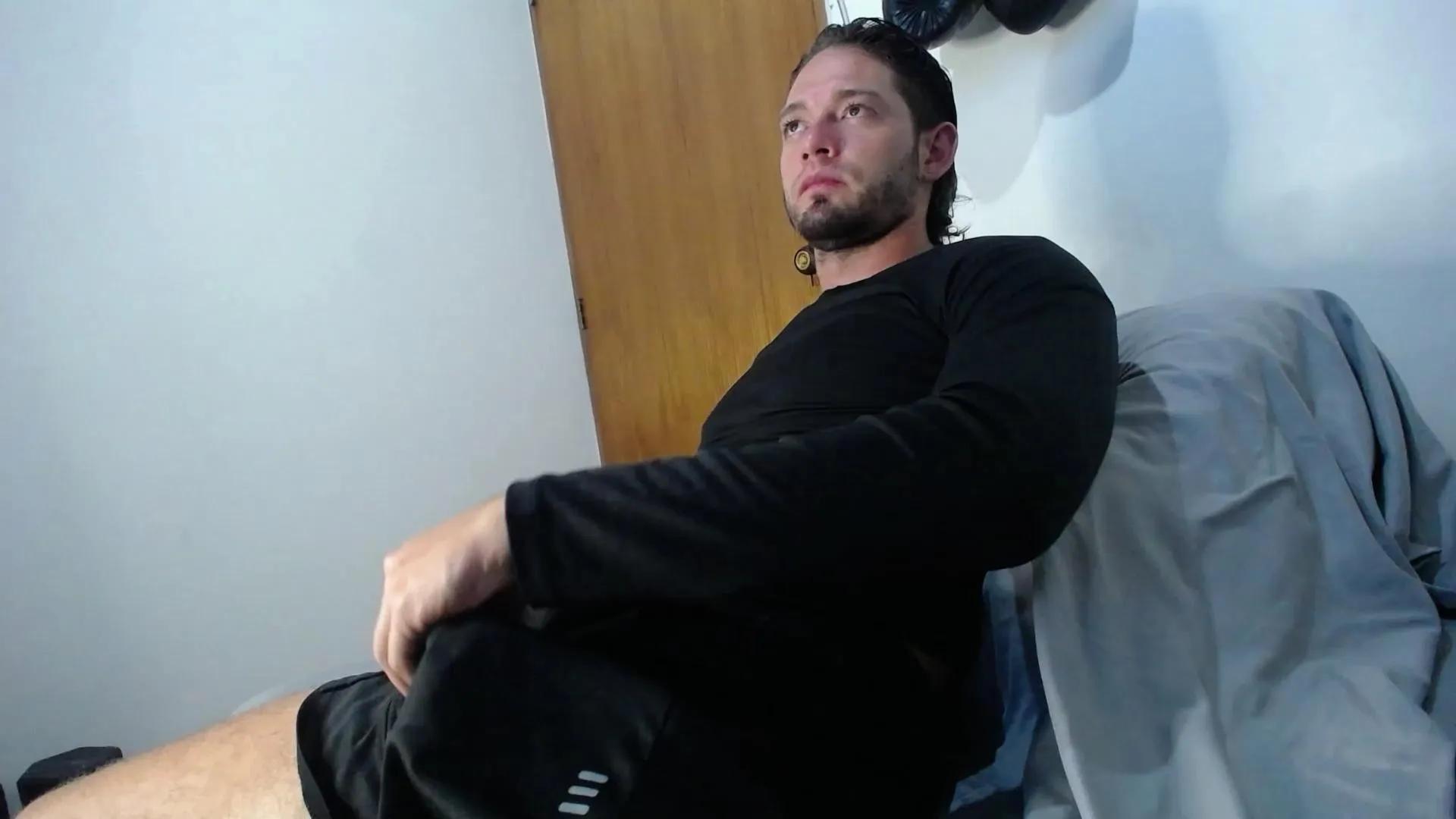 Offline walnniel on Cam4