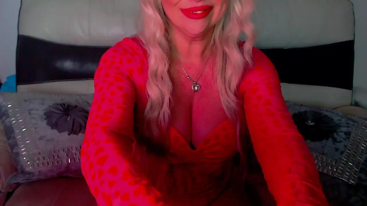 Offline XBustyBarbieX on Cam4