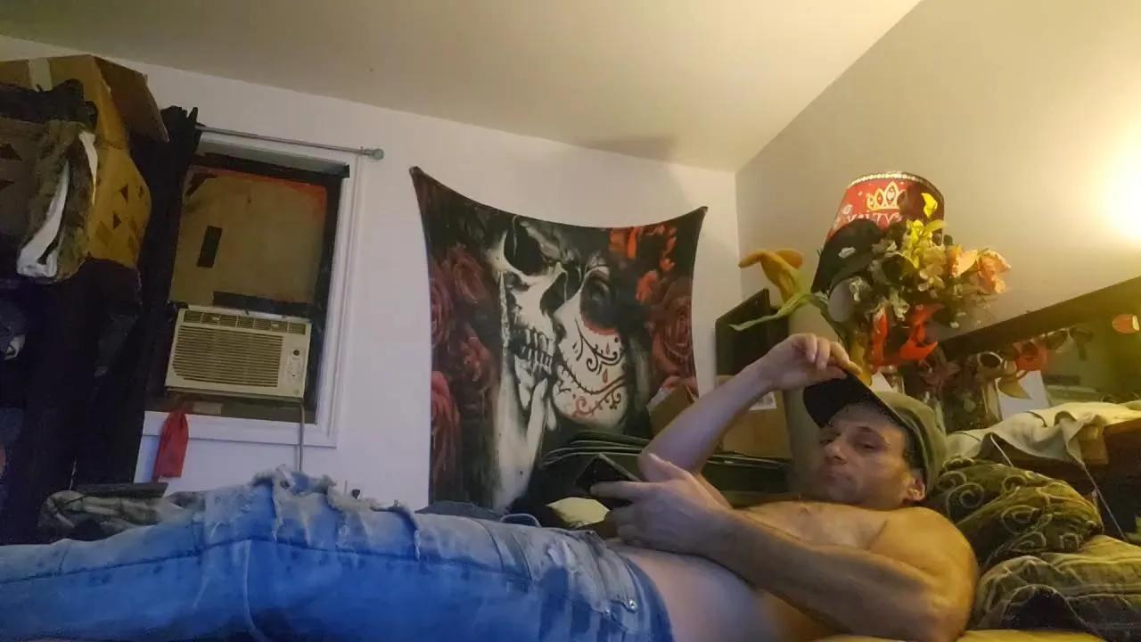 Offline Xxxcamxxx69 on Cam4