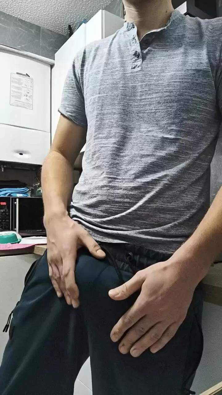 Offline xxxkxxx21 on Cam4