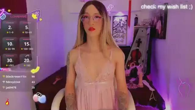 Offline YakiTai on Cam4