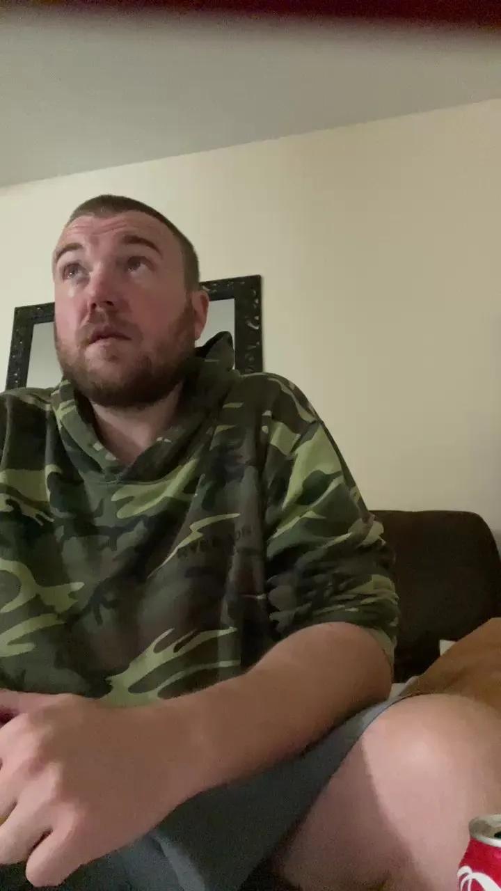 Offline Yearight181 on Cam4