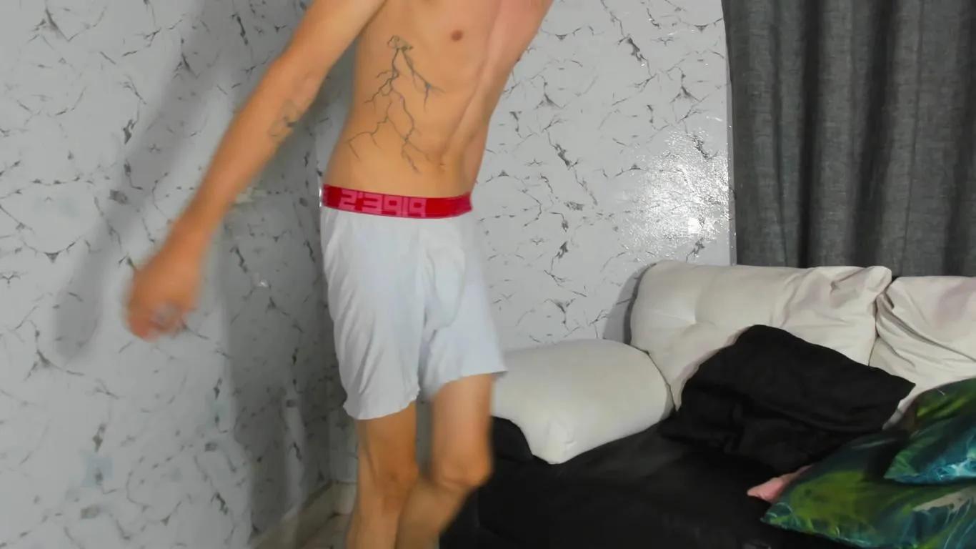 Yosh_blue —  #pussy #ass #anal #spanking #threesome #feet #pornstar