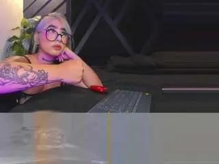 Offline alahia-dangelo on CamSoda