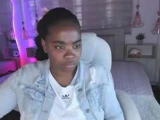 Freechat aleja17xxx on CamSoda