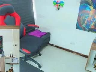 ambar-rose1 on CamSoda 