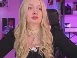 Offline annastark on CamSoda