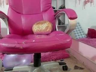 Freechat antonellakling on CamSoda